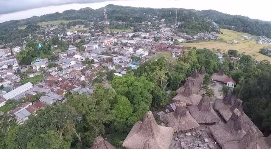 Waikabubak Waikabubak Sumba vue aérienne Waikabubak Waikabubak Sumba vue aérienne